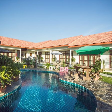 Tree Roots Retreat Hotel Rayong Exterior foto