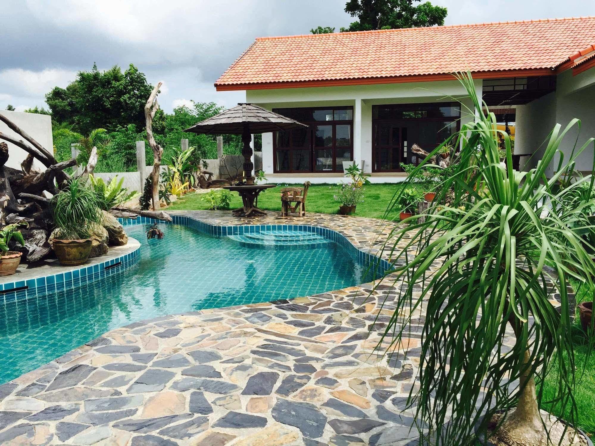 Tree Roots Retreat Hotel Rayong Exterior foto