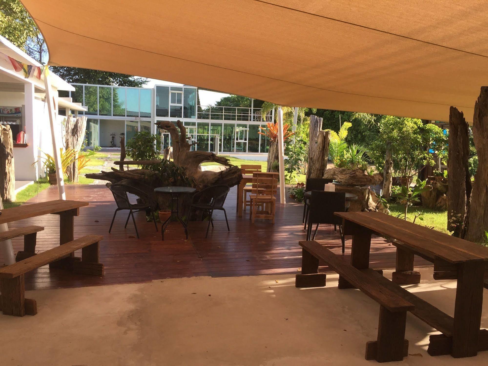 Tree Roots Retreat Hotel Rayong Exterior foto